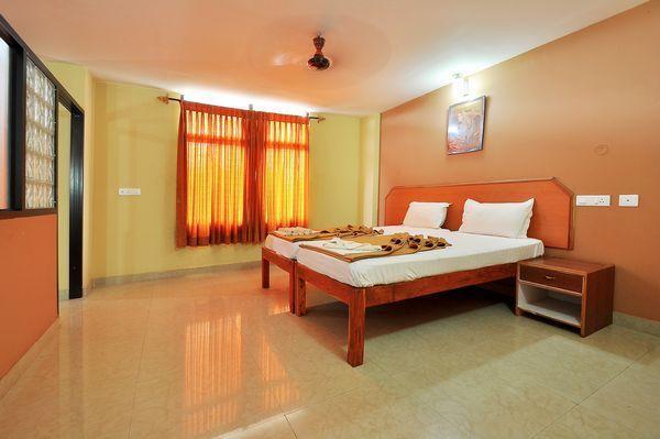 Sreeya Comforts Hotel Mysore Exterior photo