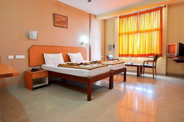 Sreeya Comforts Hotel Mysore Exterior photo