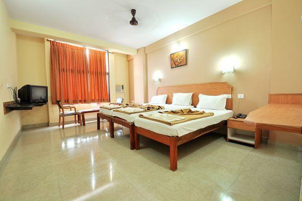 Sreeya Comforts Hotel Mysore Exterior photo